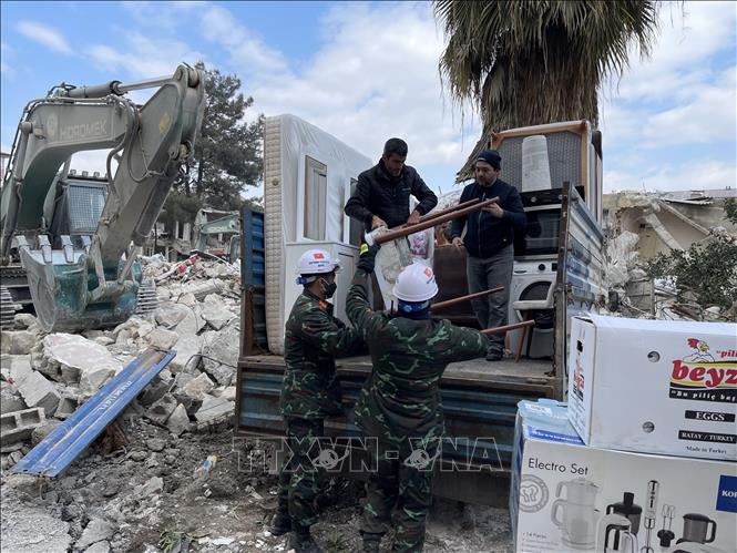 ຕວັກ​ກີ ຢຸດ​ຕິ​ບັ້ນ​ກູ້​ໄພ​ກູ້​ຊີບ​ຢູ່​ເກ​ືອບ​ທຸກ​ແຂວງ