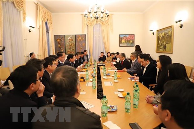 ຊອກ​ຫາ​ເຕັກ​ໂນ​ໂລ​ຢີ​ດີ​ທີ່​ສຸດ, ເໝາະ​ສົມ​ທີ່​ສຸດ​ໃຫ້​ແກ່ ຫວຽດ​ນາມ