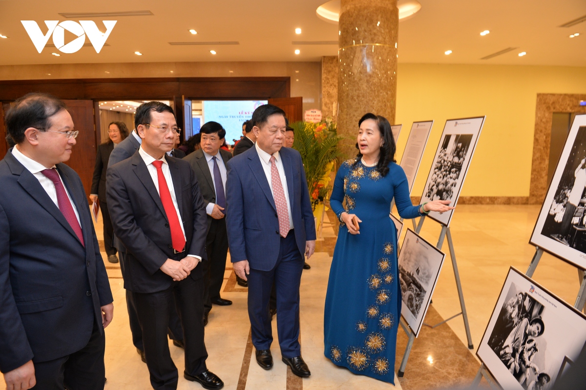 ຂະ​ແໜງ​ຖ່າຍ​ຮູບ ຫວຽດ​ນາມ - 70ປີ​ແຫ່ງ​ການ​ຮ່ວມ​ເດີນ​ທາງ​ພ້ອມ​ກັບ​ຊົນຊາດ