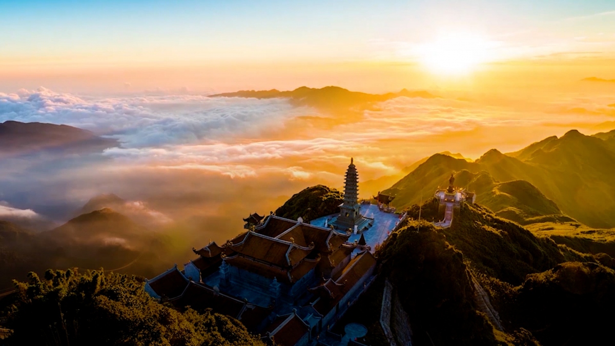 ແນ​ະ​ນຳ​ກ່ຽວ​ກັບ​ການ​ທ່ອງ​ທ່ຽວ​ຢູ່​ຊາປາ