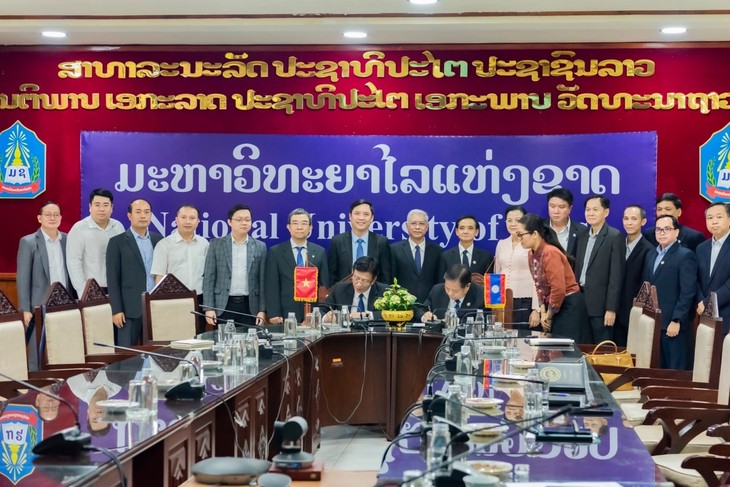 ມະ​ຫາ​ວິ​ທະ​ຍາ​ໄລ​ກໍ່​ສ້າງ​ຮ່າ​ໂນ້ຍ ແລະ ມະ​ຫາ​ວິ​ທະ​ຍາ​ໄລ​ແຫ່ງ​ຊາດ ລາວ ເພີ່ມ​ທະ​ວີ​ການ​ຮ່ວມ​ມື