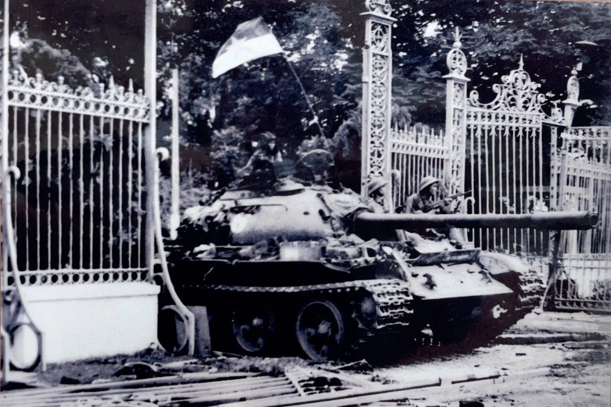 ມະຫາໄຊລະດູບານໃຫມ່ປີ 1975: ພື້ນຖານເພື່ອໃຫ້ປະເທດຊາດກ້າວເຂົ້າສູ່ສັງກາດໃຫມ່