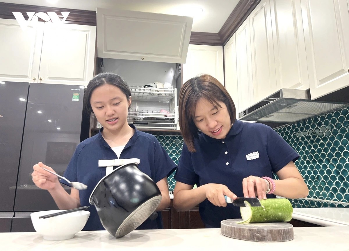 ວັດ​ທະ​ນະ​ທຳ​ຄອບ​ຄົວ - ຊັບສົມ​ບັດ​ອັນ​ລ້ຳ​ຄ່າ​ໃນ​ການດຳລົງຊີ​ວິດ​ຍຸກ​ທັນ​ສະ​ໄໝ