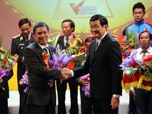 Presiden VN Truong Tan Sang menghadiri program ke-9 "Jayalah Vietnam"