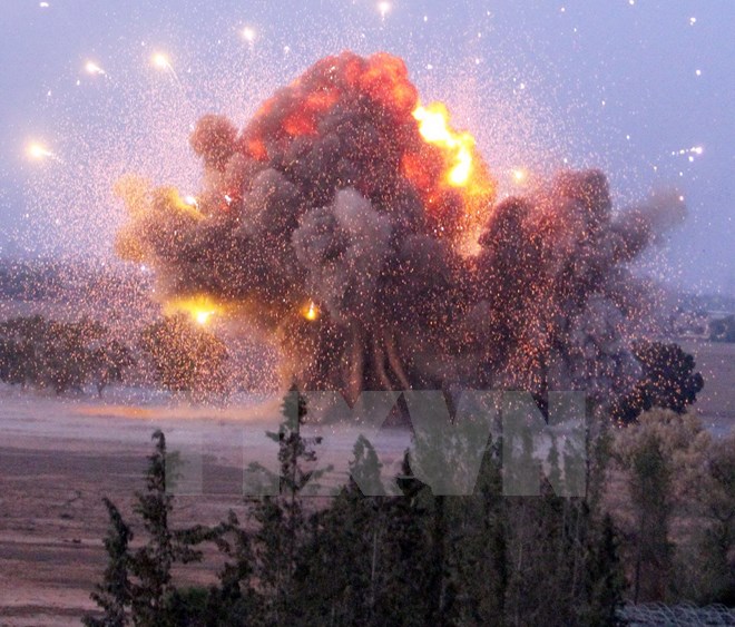 Tentara Libia melakukan serangan udara  terhadap  kota Misrata  yang dikontrol kaum milisi