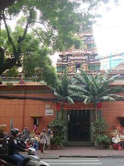 ホーチミン市にあるインドのマリーアンマン女神を祭る神社