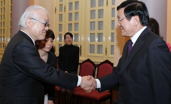 サン国家主席、武見敬三参議院議員と会見