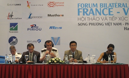 国際社会、引き続き中国を批判