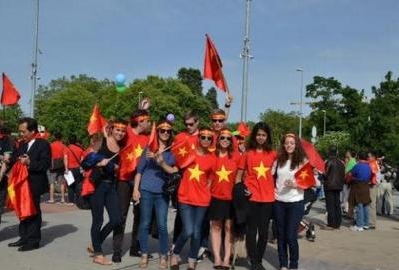 各国国民、ベトナム支持を表明