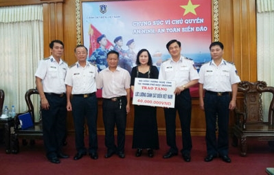 越僑、引き続き中国を非難