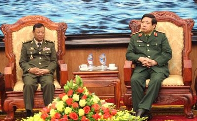 タイン国防相、カンボジア国防相代表団と会見