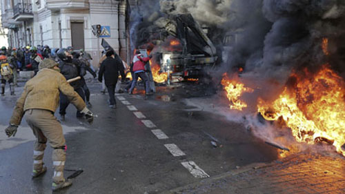 ウクライナ、和平協議開催で合意