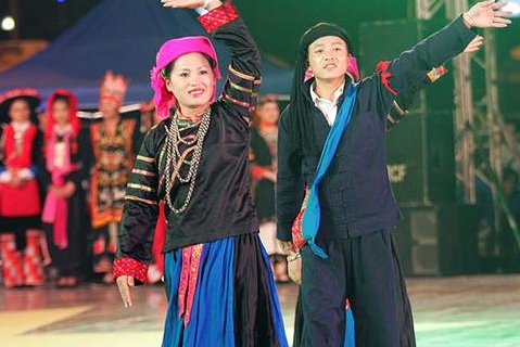 プペオ族の結婚式・特色の文化