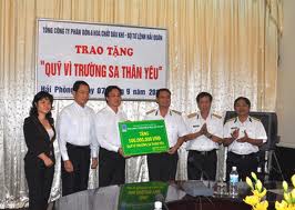 Badan Pengarahan “ Dana demi kepulauan Truong Sa yang tercinta" telah melakukan sidang pertama.