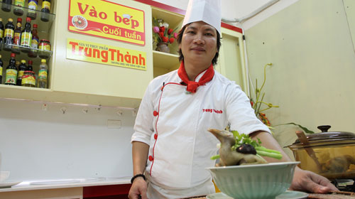 Artisan Nguyen Phuong Hai sangat gandrung merevitalisasi masakan kuno Kota Hanoi