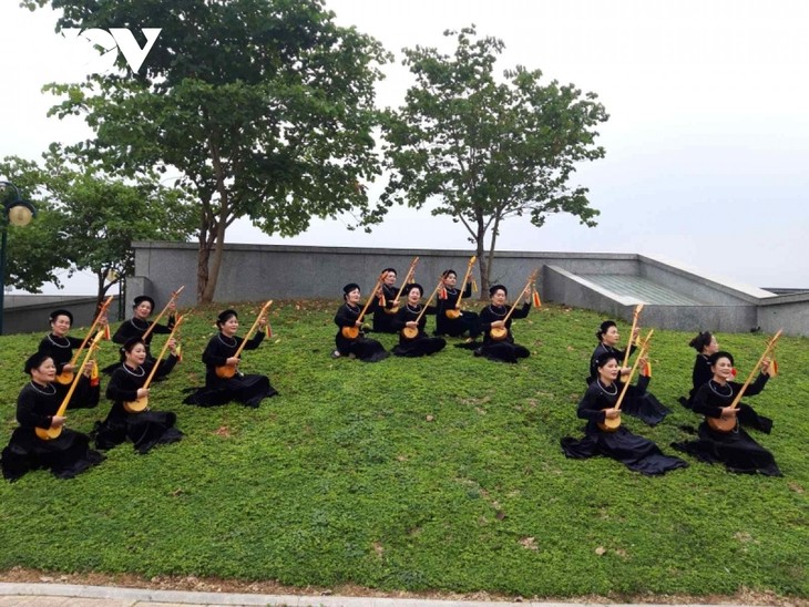 Provinsi Cao Bang Melestarikan dan Mengkonservasikan Lagu Rakyat