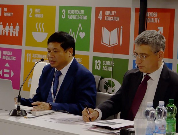 Vietnam comprometido a ser factor positivo en cooperación internacional