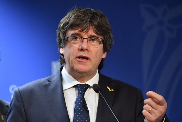 España emite nueva orden de detención internacional contra el expresidente catalán