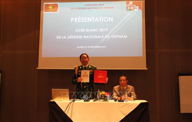 Presentan Libro Blanco de Defensa de Vietnam en Argelia