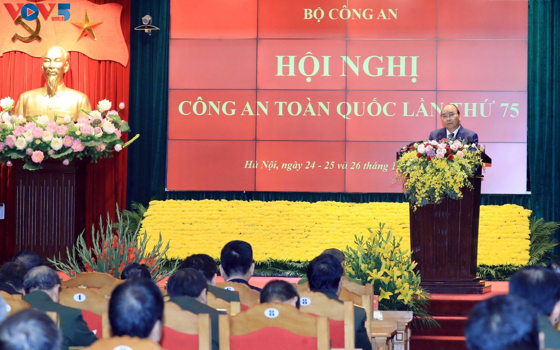Premier vietnamita orienta consolidar las fuerzas de Seguridad Pública