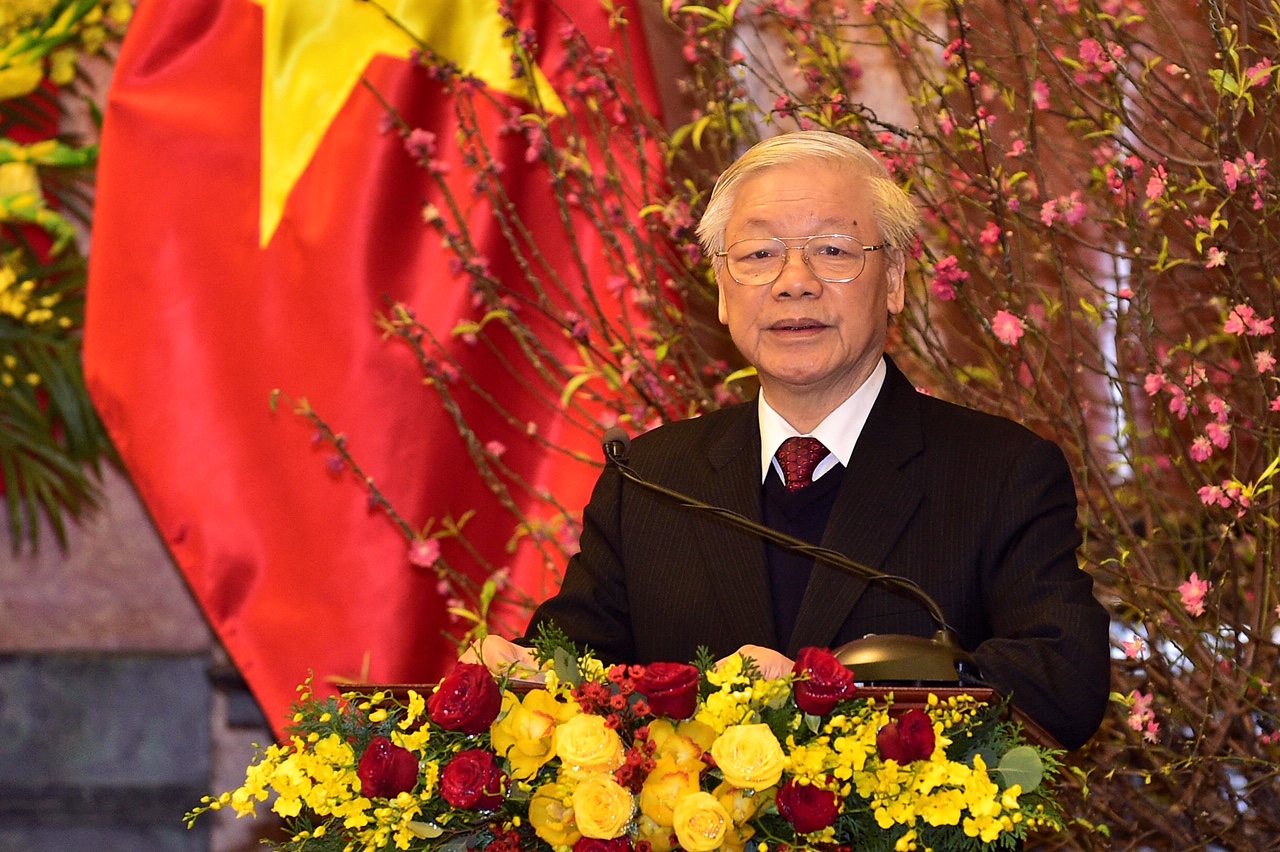 Máximo líder de Vietnam felicita a dirigentes y ex dirigentes del país en ocasión del Tet
