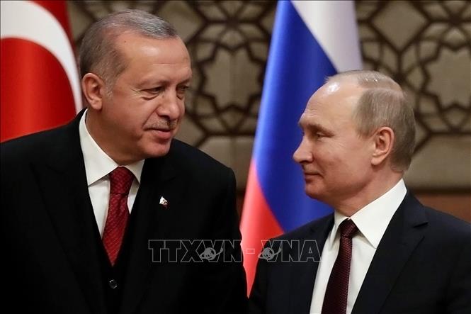 Rusia y Turquía acuerdan desplegar medidas para estabilizar la situación en Siria