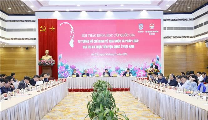 Seguimiento de la ideología del presidente Ho Chi Minh sobre el Estado y la ley