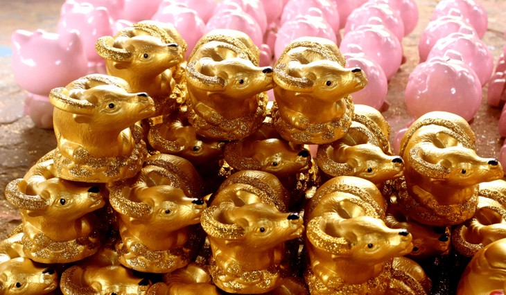 Binh Duong produce “búfalos” de cerámica para la fiesta del Tet