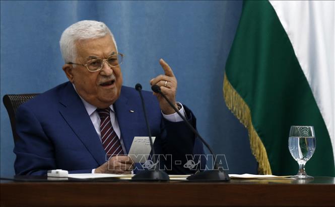 El presidente palestino discute el proceso de paz con Israel