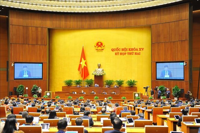 El Parlamento analiza la situación socioeconómica en 2021