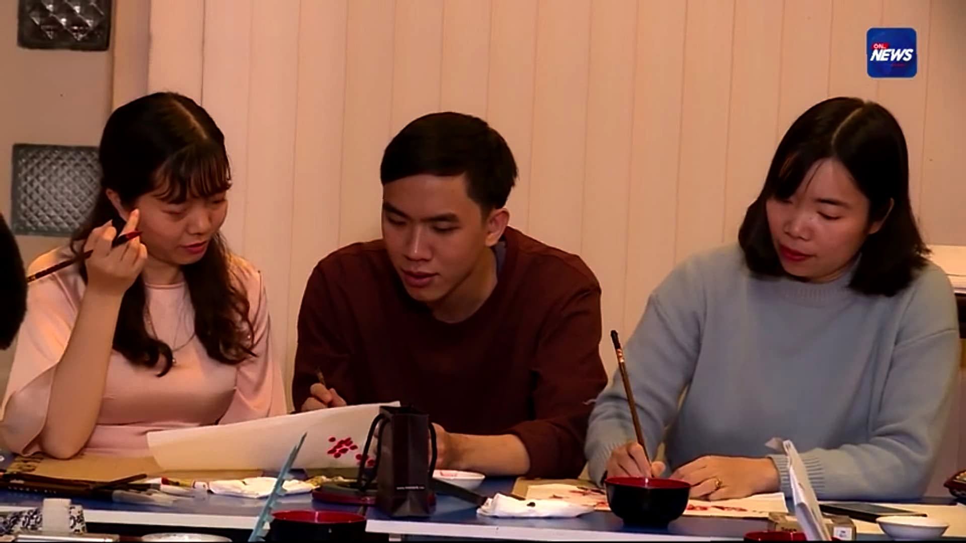 La clase “Arte San Long” contribuye a preservar la pintura de tinta tradicional en Vietnam
