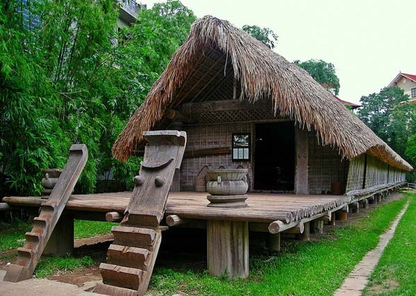 エデ族の伝統的な長屋