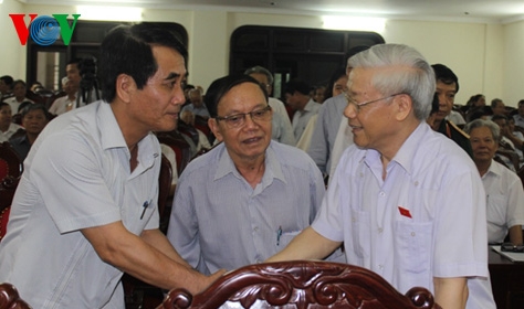 チョン書記長、ハノイ市の有権者と会合