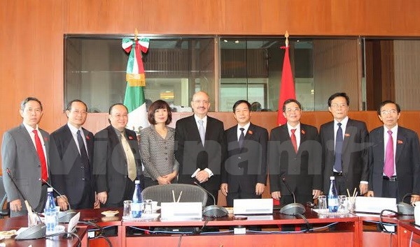 国会対外委、メキシコとコロンビア訪問