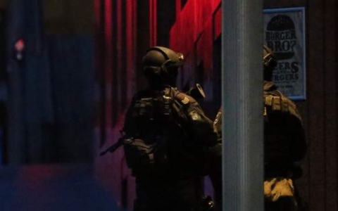 豪シドニーのカフェで人質事件