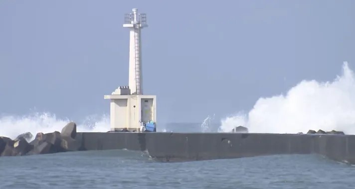 日本の海でベトナム人が遭難 行方不明者の捜索続く