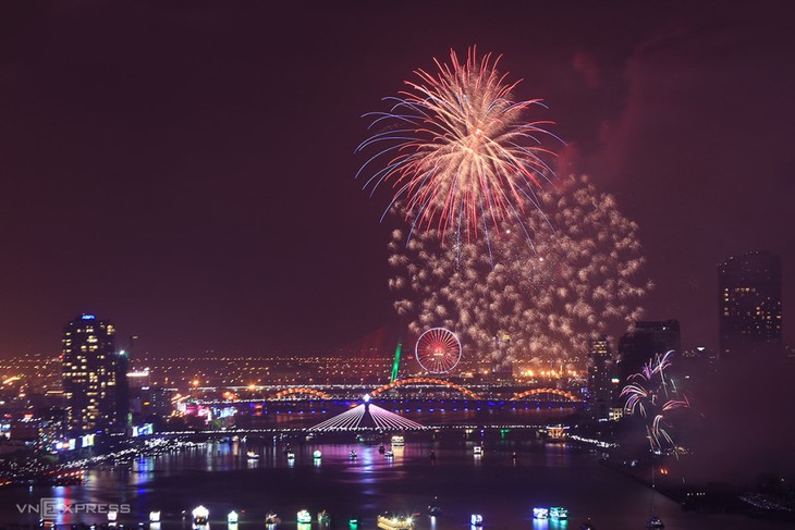 Reprise du Festival international de feux d'artifice de Da Nang