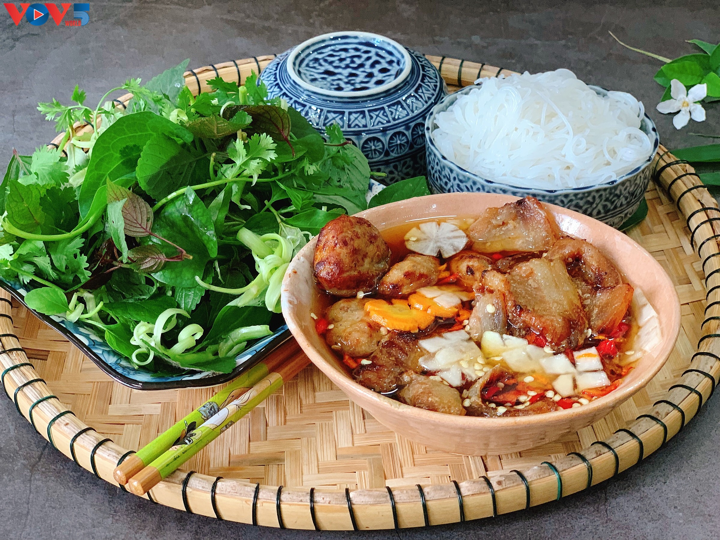 Le bún cha Sinh Tu