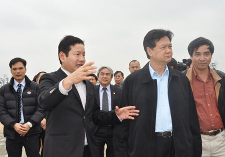 Le PM travaille avec le Comité de gestion de la zone H.T. Hoa Lac