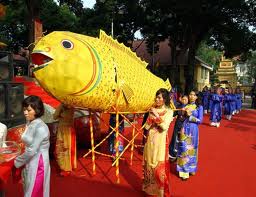 Desa budidaya ikan emas untuk memuja dewa dapur