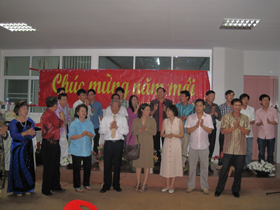 Orang Vietnam di luar negeri menyambut Hari Raya Tet Tahun Naga 2012