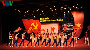 Bertekad membangun Partai Komunis Vietnam yang kuat