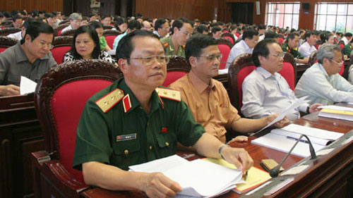 Abgeordneten diskutieren das Arbeitsgesetz