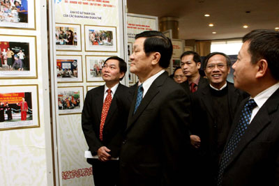 Staatspräsident beim 50. Jahrestag für Bevölkerung und Familienplanung