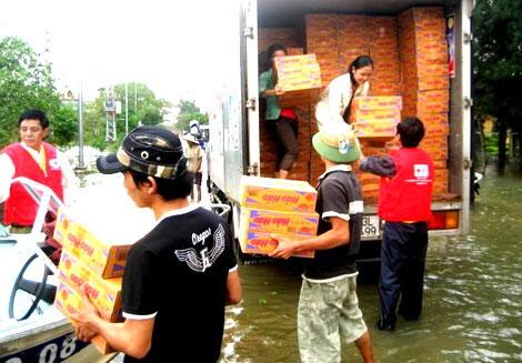 Die erste Sendung des wohltätigen Fernsehprogramms gefeiert