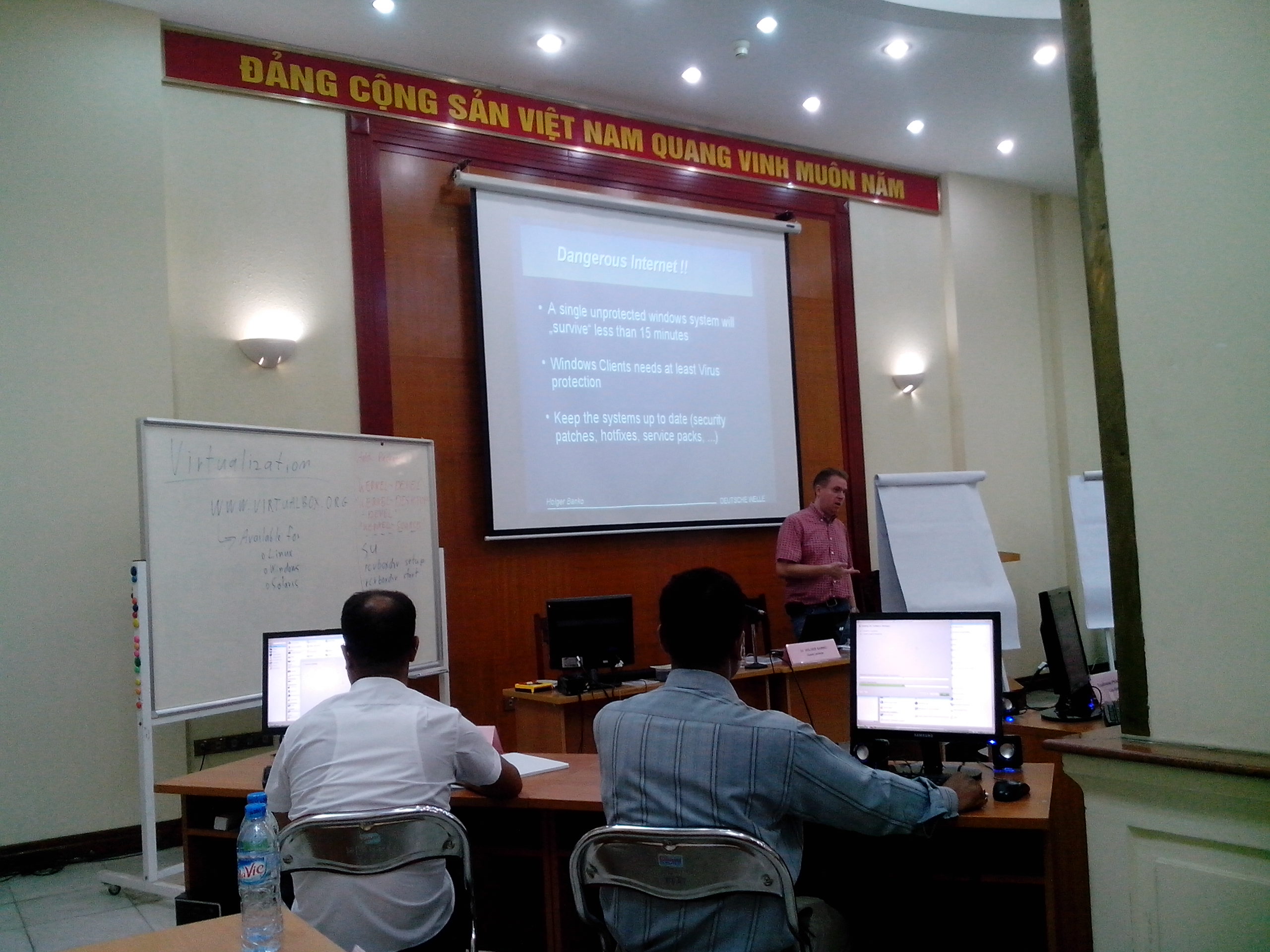 Abschlussfeier des Workshops “Netzwerk-Technologien für Radio und Fernsehen„