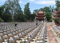 Der Nationalfriedhof von Truong Son im Juli