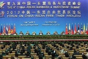 Vietnamesisch-chinesisches Unternehmensforum in Nanning