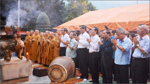 Tag für Kriegsinvaliden und Gefallene begangen