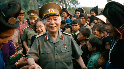 General Vo Nguyen Giap in der Geschichte der Nation